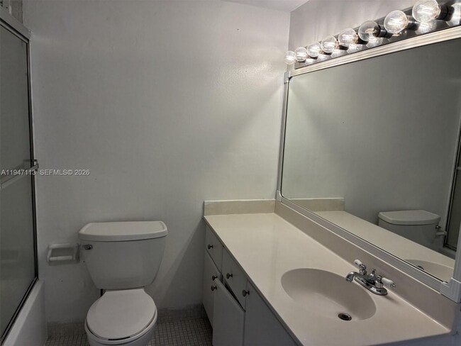 Building Photo - 1000 West Ave