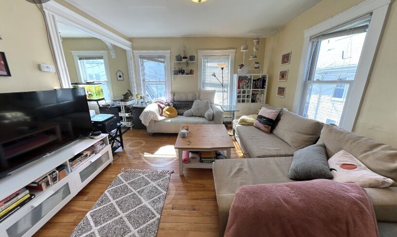 Building Photo - 7 Craigie Ter