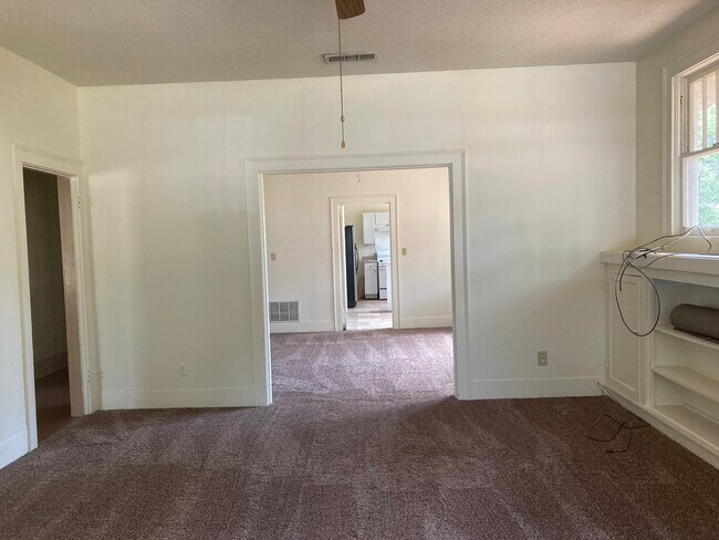 Building Photo - 1715 Locust St