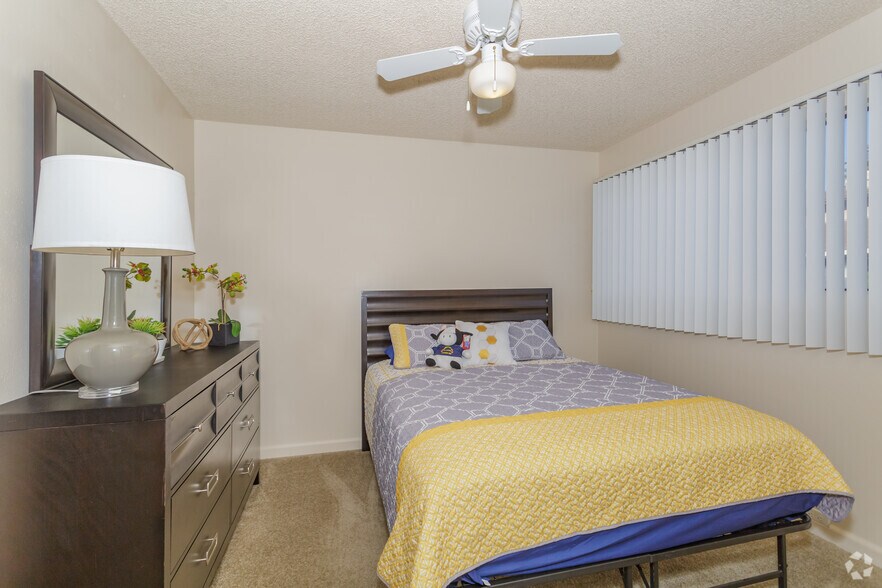 J Street 1111 J St Davis CA 95616 Apartment Finder