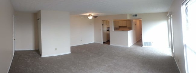 Building Photo - Tanglewood Apartments