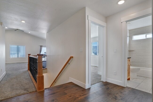 Building Photo - 336 Destiny Wy