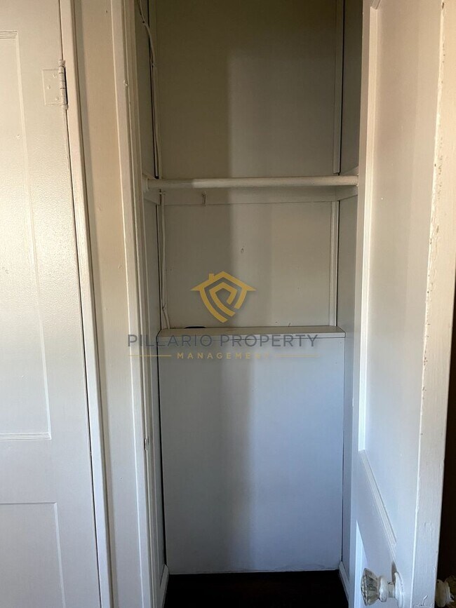 Building Photo - 5260-5262 Fletcher Avenue