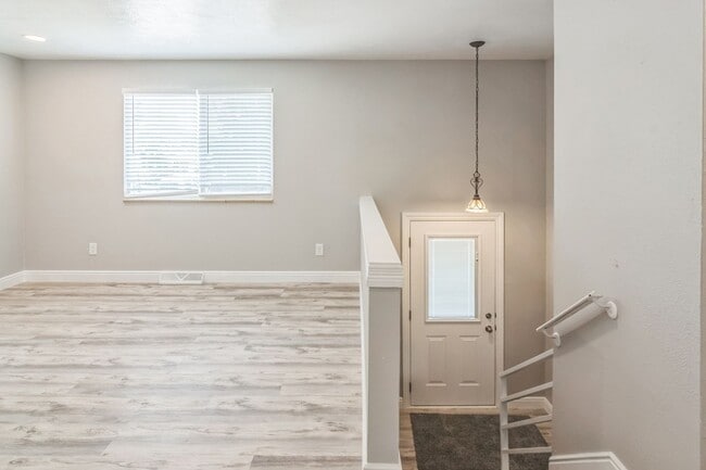 Building Photo - Charming 3BR House in Arvada