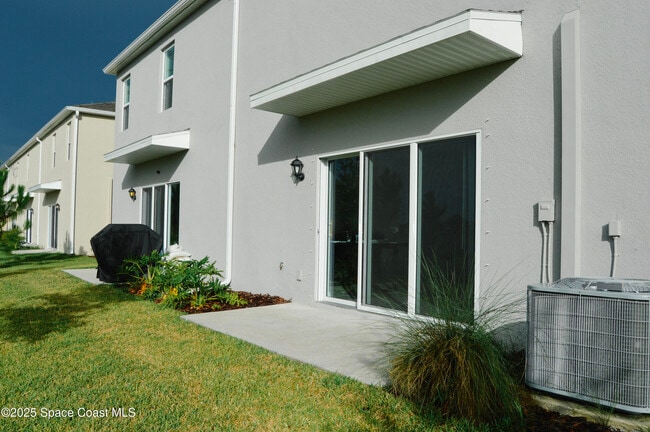 Building Photo - 2712 Golden Trout Ln