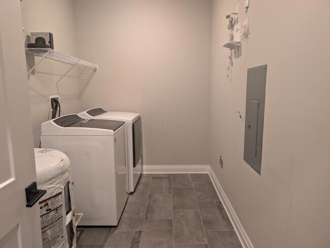 Building Photo - 751 N 6th St