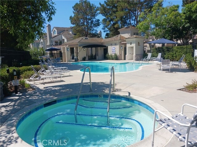 Building Photo - 41 La Mirage Cir