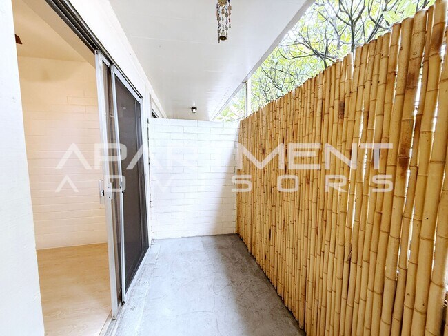 Building Photo - 264 Ka?iulani Ave