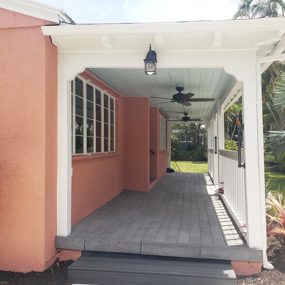 Wide front porch - 1443 Sandra Dr