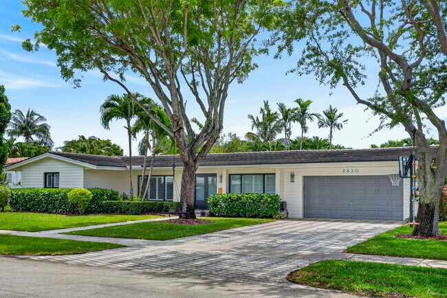 Building Photo - 8820 SW 85th Terrace