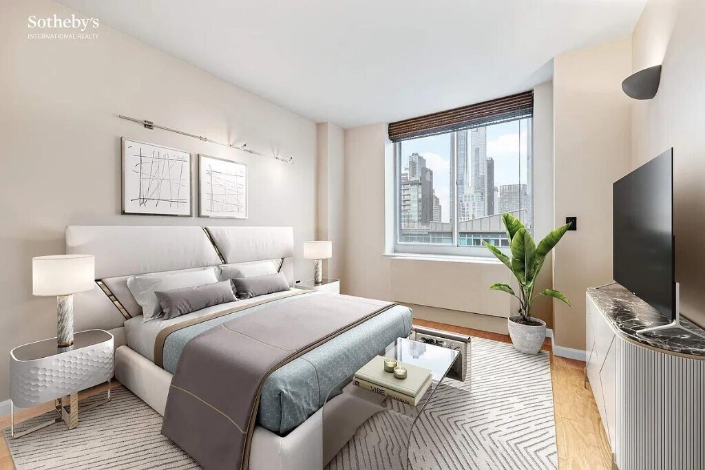 Building Photo - 520 W 23 St