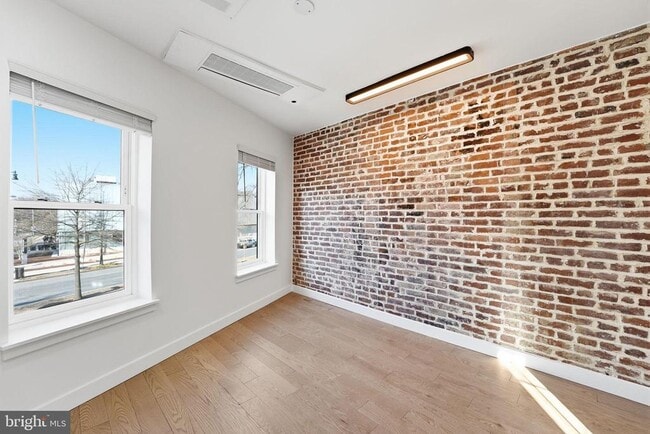 Building Photo - 718 Rhode Island Ave NW