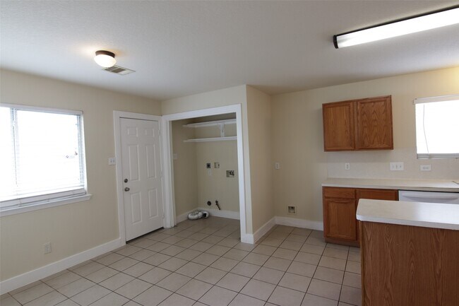 Building Photo - 6319 Torrance Elms Ct