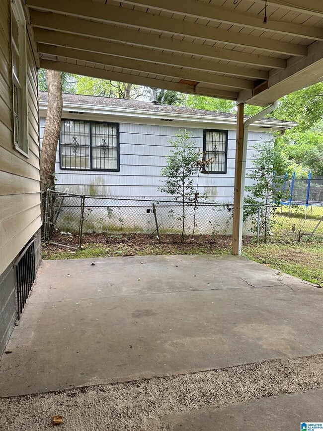 Building Photo - 6720 Frankfort Ave