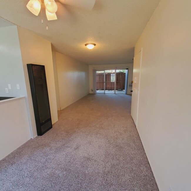Building Photo - Convenient Livermore 1bd/1ba Ground Floor Condo- Available in April