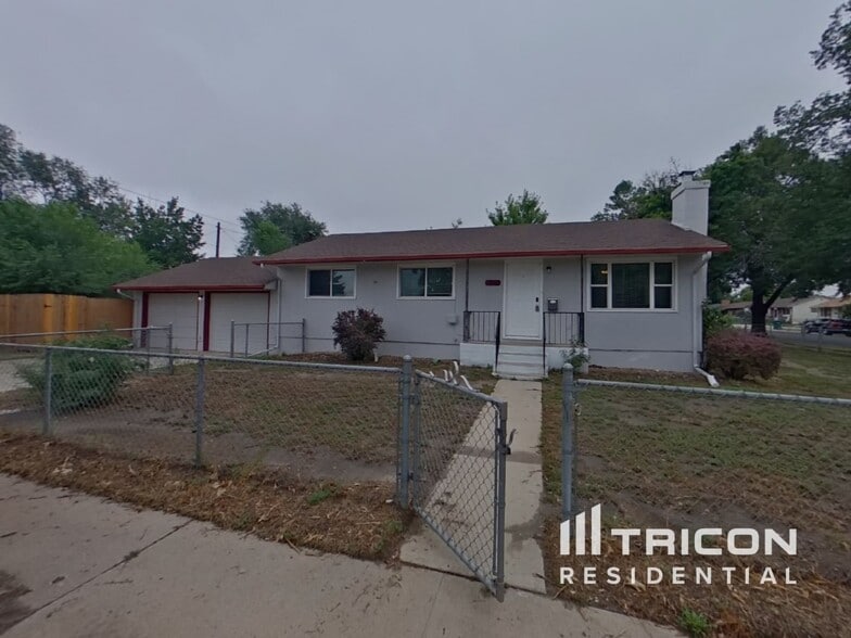 Primary Photo - 1231 Bennett Ave
