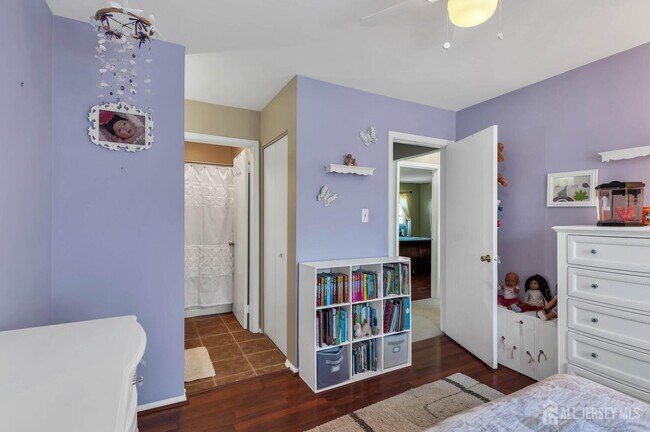 Building Photo - 216 Coldspring Ct
