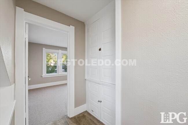 Building Photo - 1809 Pilgrim Rd