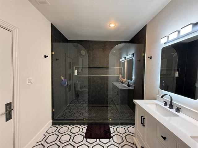 Building Photo - 1323 St Joseph St