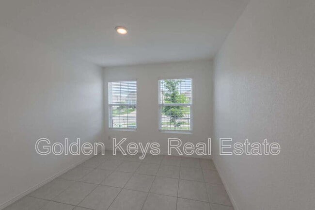 Building Photo - 2629 Turtle Dove Dr