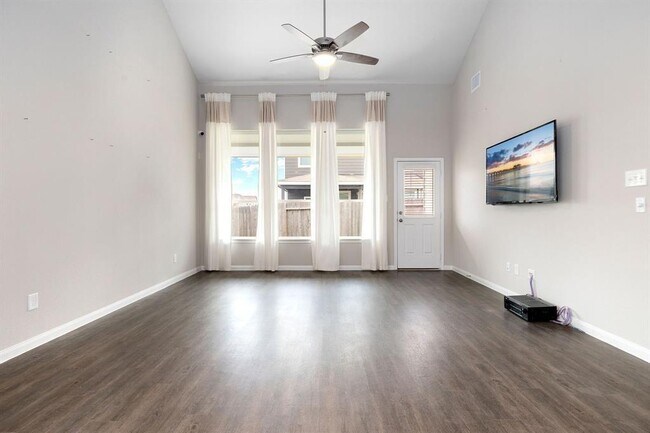 Building Photo - 23603 Goodfellow Dr