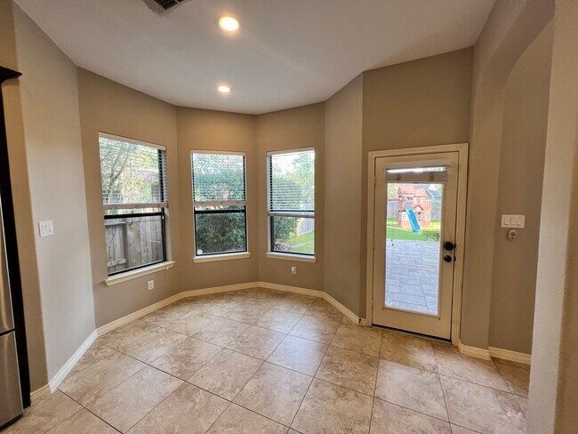Building Photo - 7007 Fall Creek Ln