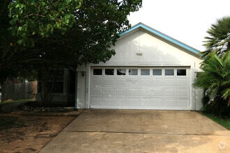Building Photo - Great College Station Home Near Parks