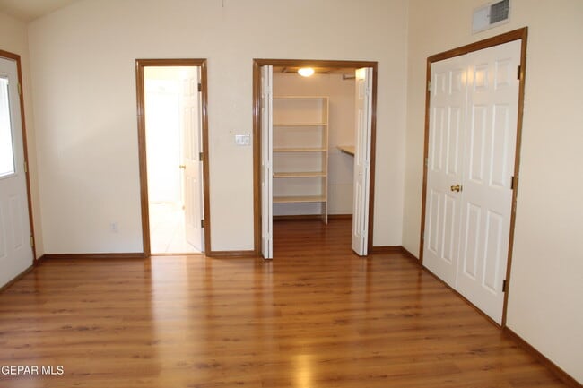 Building Photo - 4113 Loma Rosada Dr