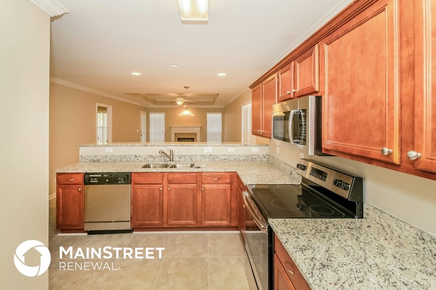 Building Photo - 4252 Fieldstone Way