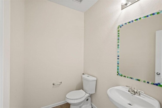 Building Photo - 25810 Westbourne Dr