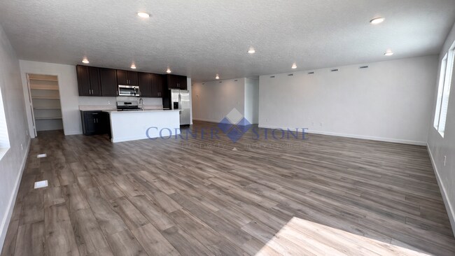 Building Photo - Stunning Home in Star!