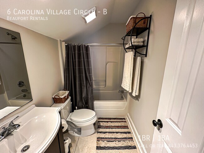 Building Photo - 6 Carolina Village Cir