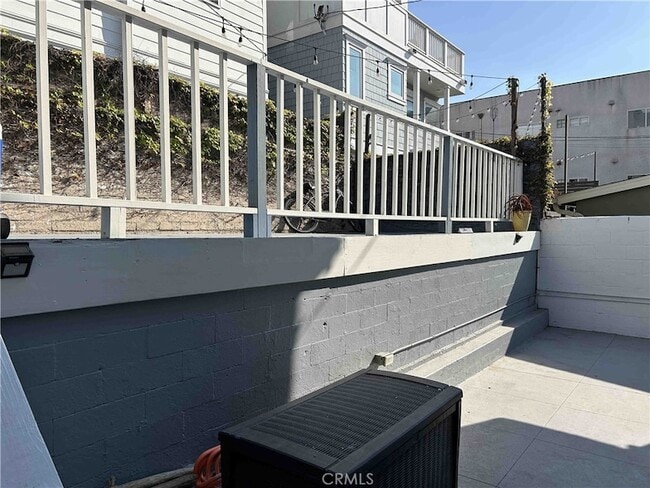 Building Photo - 224 Bayview Dr