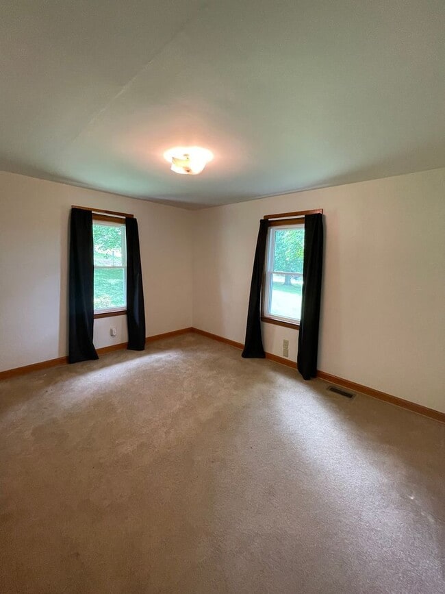 Building Photo - 3216 Jarnigan St