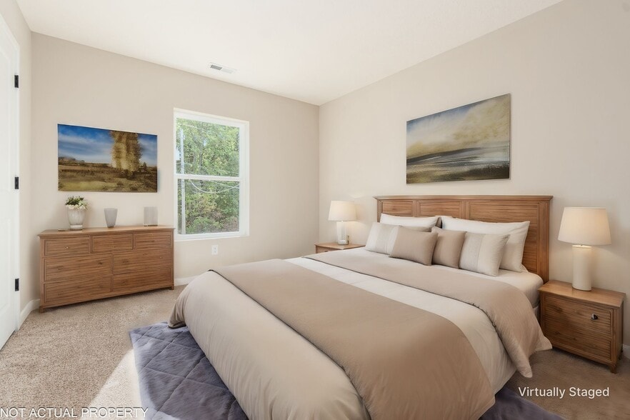 4th bedroom - 429 Postle Blvd