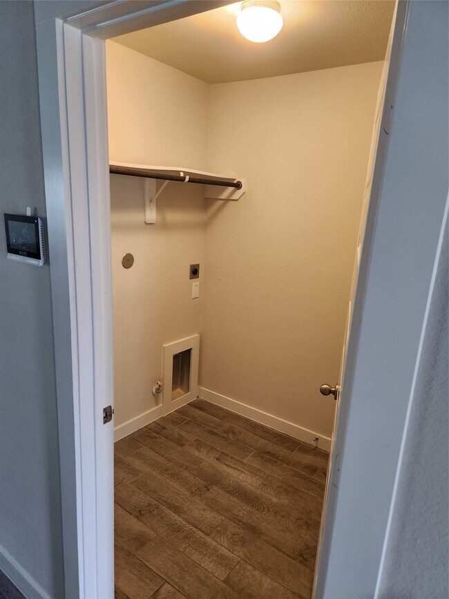 Building Photo - 4326 Wyanngate Dr