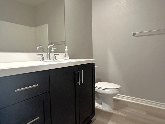 Building Photo - ARLETTA WAY FULLERTON 92835  (3 BED / 2.5 BATH)