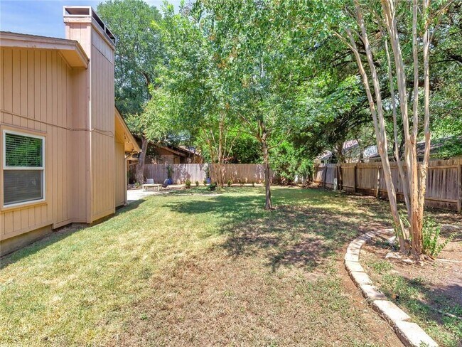 Building Photo - 4829 Trail Crest Cir