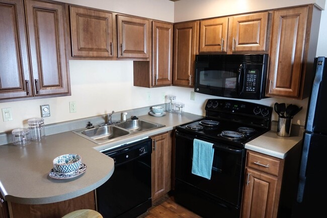Interior Photo - 507 E Clark
