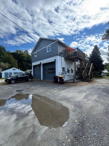 Primary Photo - 25 Adirondack Ave
