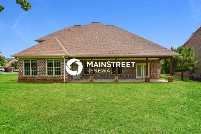 Building Photo - 5 Bedroom Pet-Friendly Home in McDonough, GA with Main Street Renewal