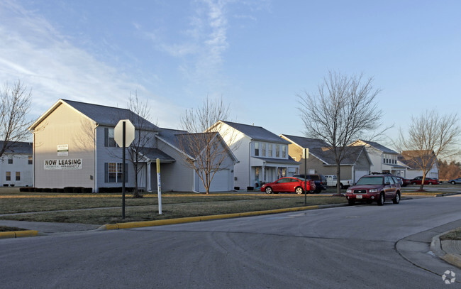 Primary Photo - Bentwood Estates