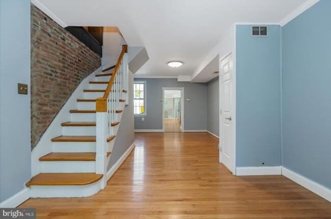 Building Photo - Enchanting Fells Point SFH 2bd/1.5ba w/ CAC, Modern Features, W/D and more! Available 3/1