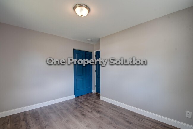 Building Photo - 4401 W 21st Ave