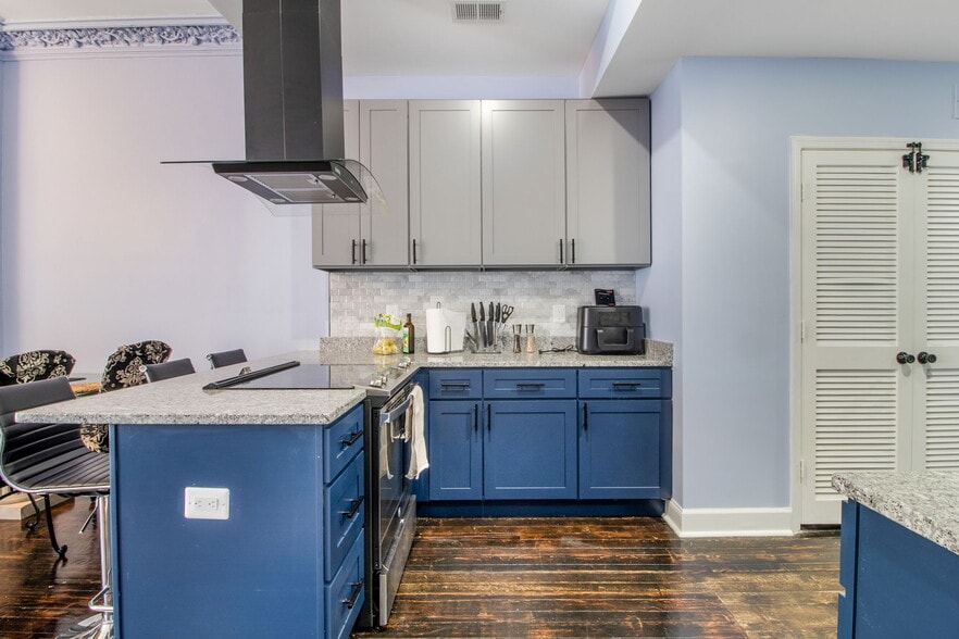 Building Photo - 1232 W Lafayette Ave