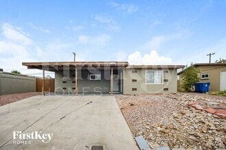 Building Photo - 5060 E Newton Dr