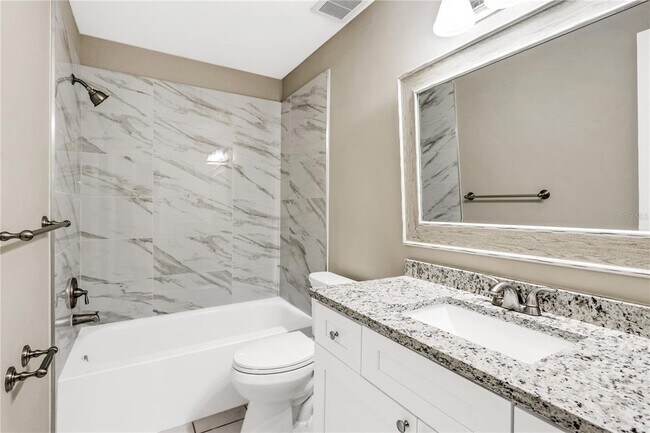 Building Photo - 11911 Hickorynut Dr