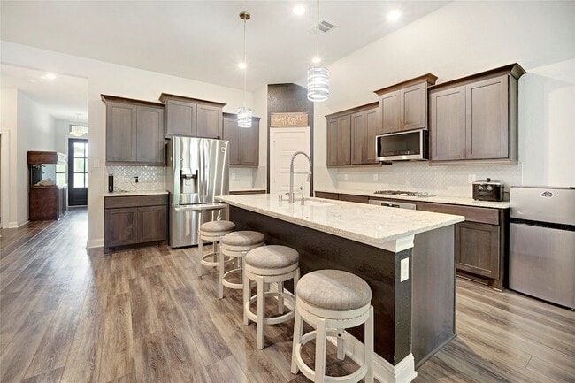 Building Photo - 23649 Alder Branch Ln