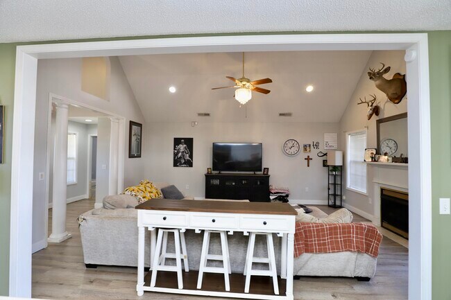 Building Photo - 3245 Arborwood Dr