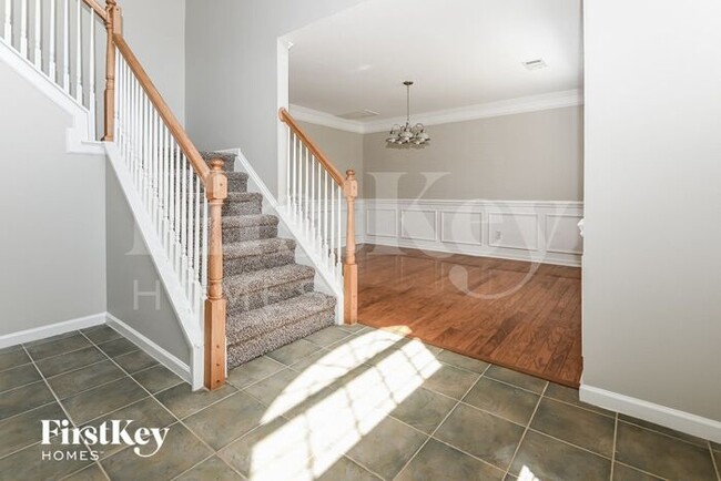 Building Photo - 123 Elba Dr